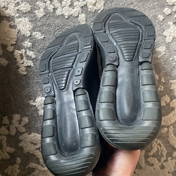 Nike - Picture 4 of 5